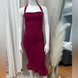 Elegant Burgundy Midi Dress